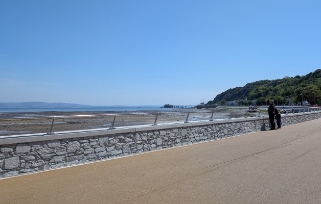 Mumbles Promenade thumb image